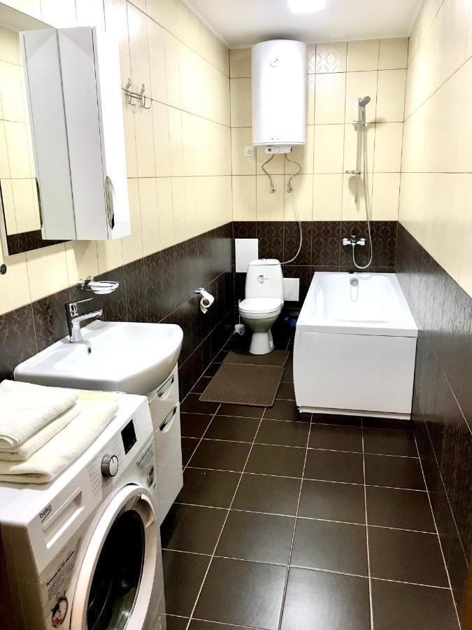 Новые Апартаменты В Жк Барский Yakushintsy Exteriör bild